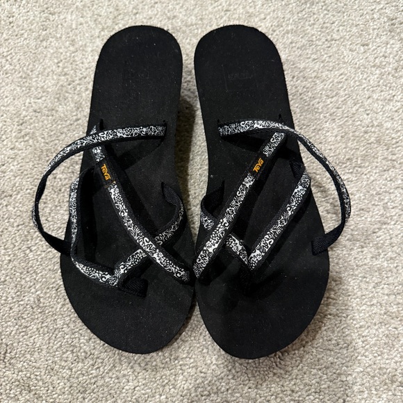 Teva Women's 10 Mush Mandalyn Wedge Ola 2 Sandals Flip Flops Black  EUC 1000099 - Picture 1 of 7